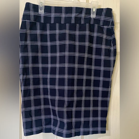 Soho skirt - Picture 1 of 5